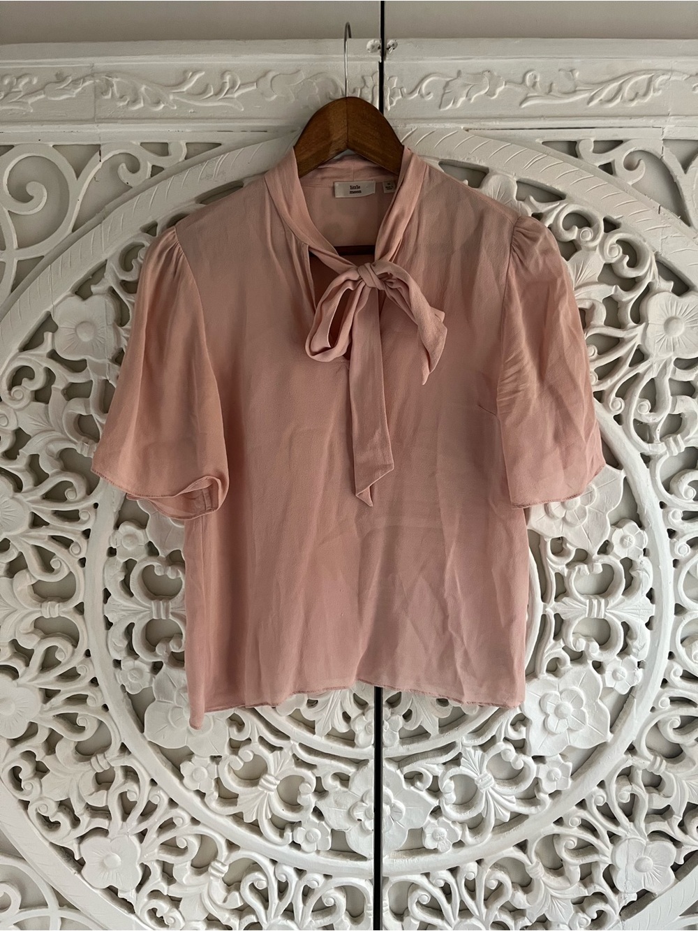 Little Moon Aritzia Blush Pink Tie Neck Puff Sleeve Blouse XS